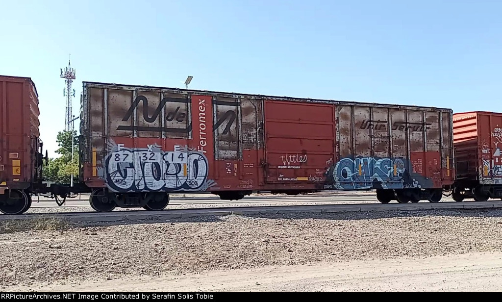 FXE 873214 Ex NDEM Con Grafiti 